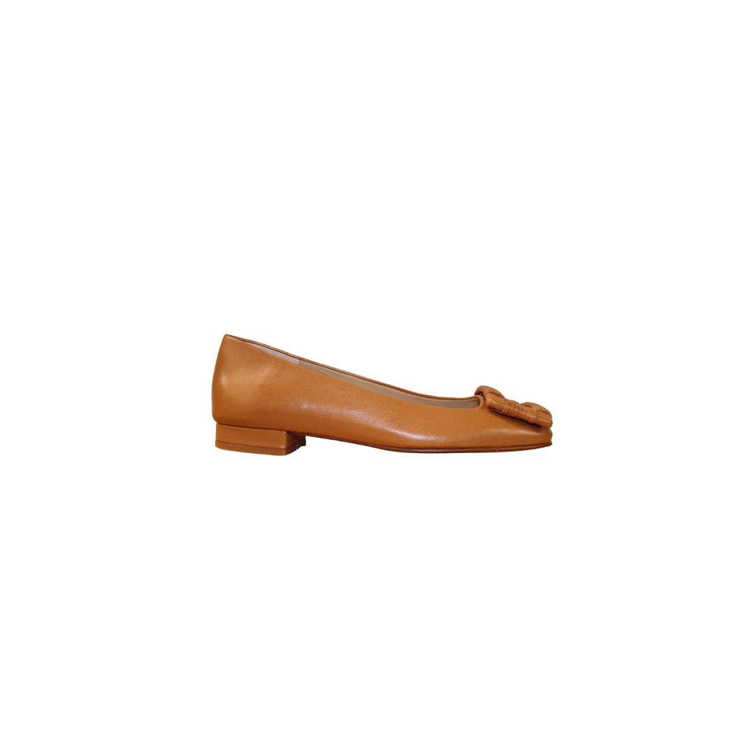 Ladies tan leather flat shoes best sale