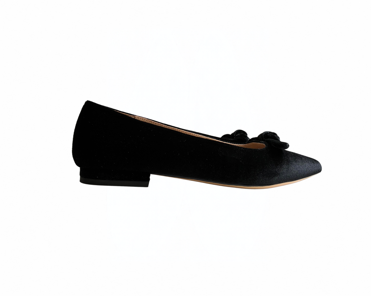 Viviamos Star Black Velvet Flats
