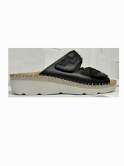 La Plume Breeze Slipper