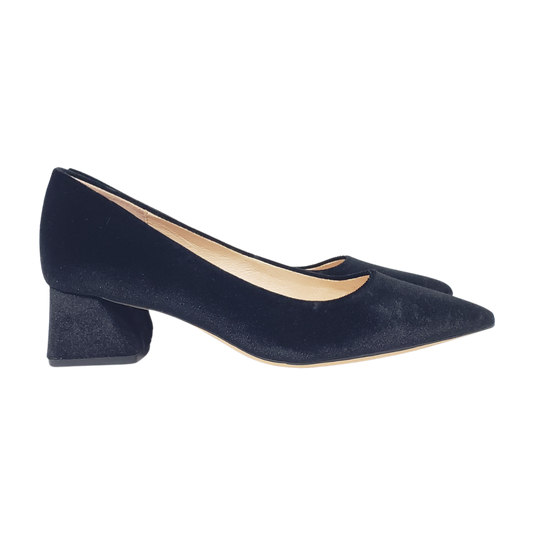 Viviamos Madison Ladies Black Velvet Heel