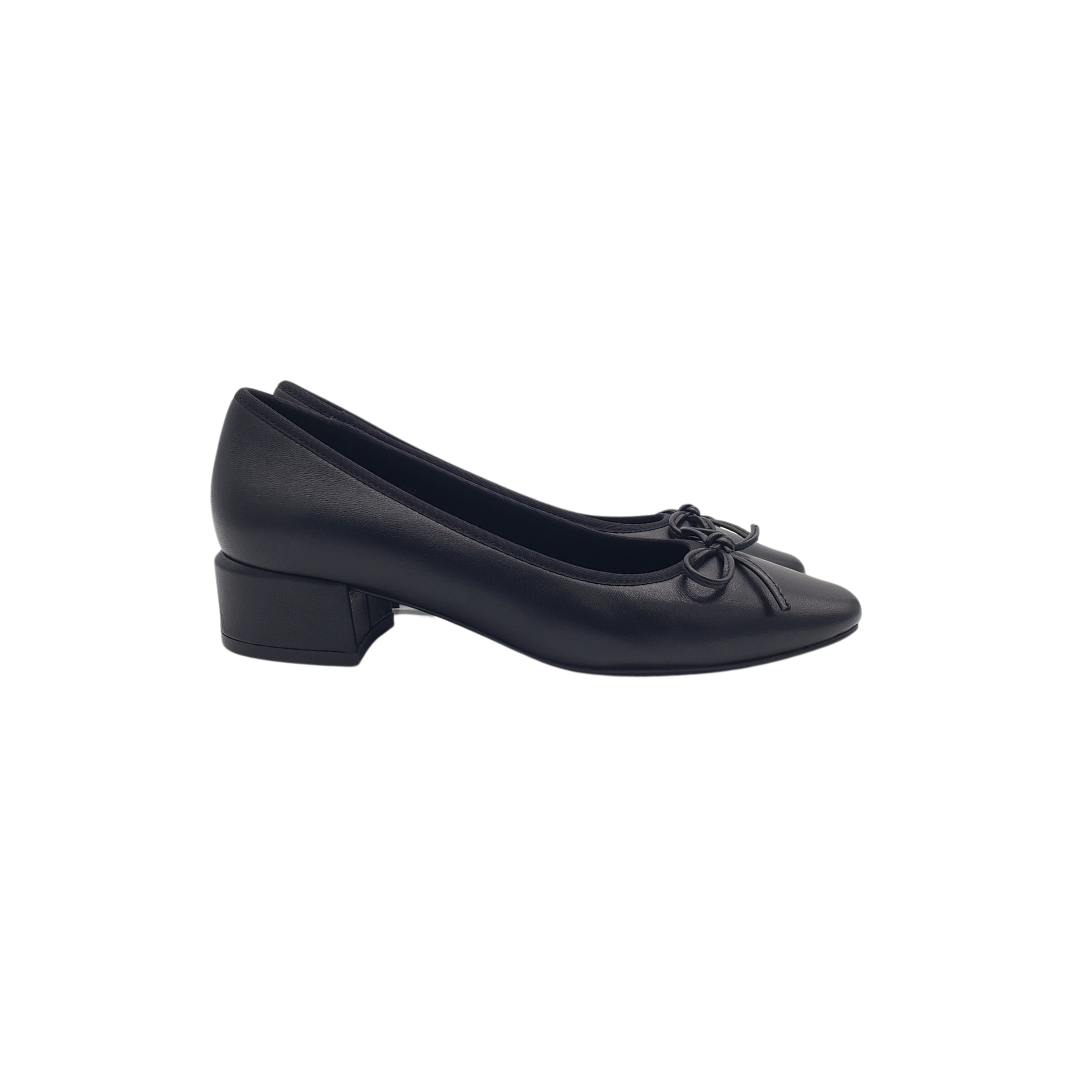 Vaneli Aleka Ladies Low Heel