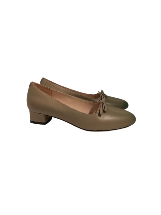 Viviamos Bliss Taupe Leather Heel