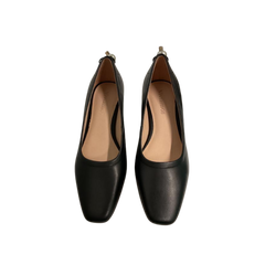 Viviamos Ruth Black Leather Low Heel
