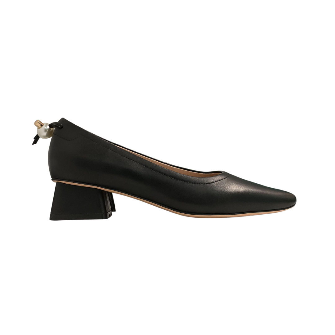 Viviamos Ruth Black Leather Low Heel