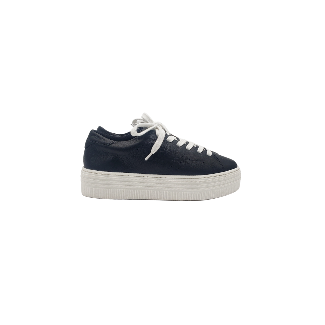 Chelsea Crew Unique Every day Sneakers
