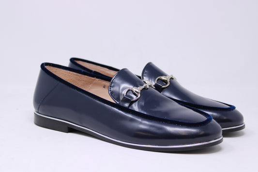 Beberlis Girls 21609 Leather Loafer with Velvet Piping - Frankel's Designer Shoes