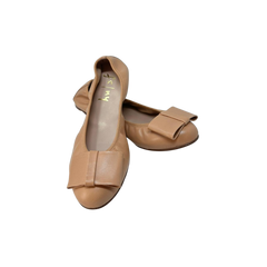 FSNY RHYTHM nude leather flat with bow